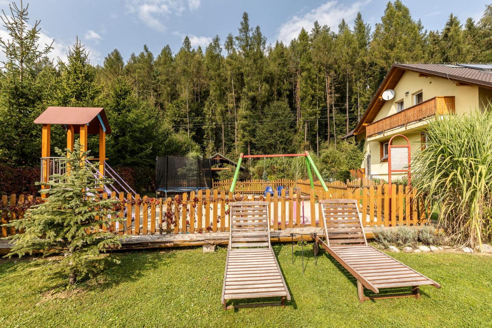Apartamenty Zielona Owieczka Nedec Kültér fotó